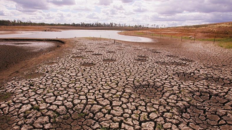 Australia Confronts Environmental Issues and Climate Change