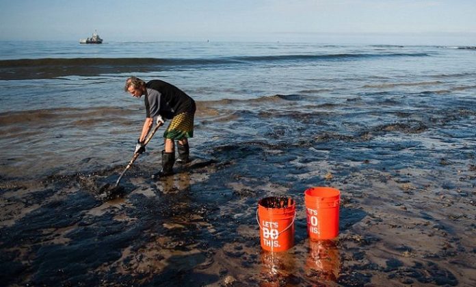 oil spills cleanup method