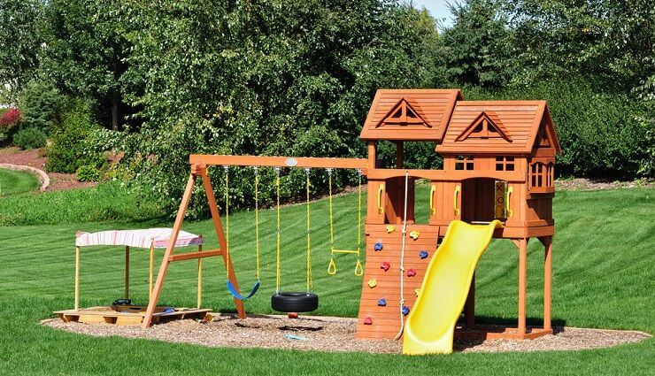 Tips for Choosing Outdoor Swing Sets