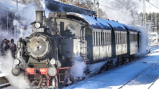 motor-steam-transport-system-train-